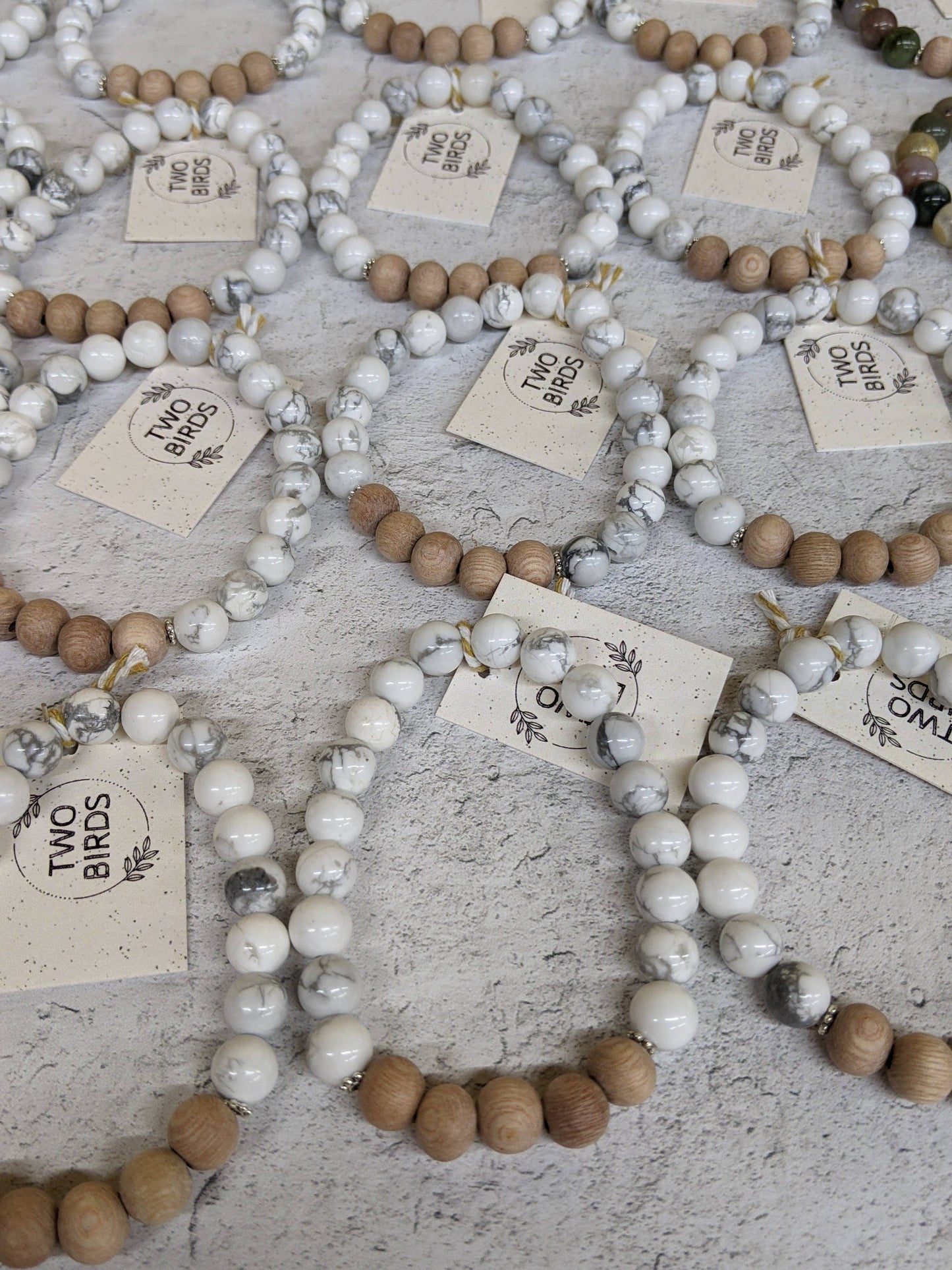 Marble Howlite & Rosewood Diffuser Bracelet