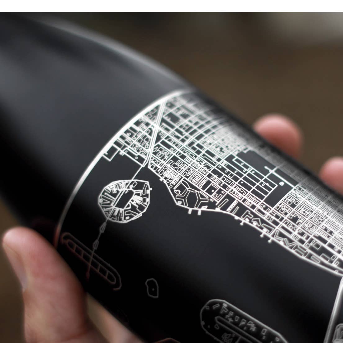 Wenatchee WA Map Insulated Bottle in Matte Black