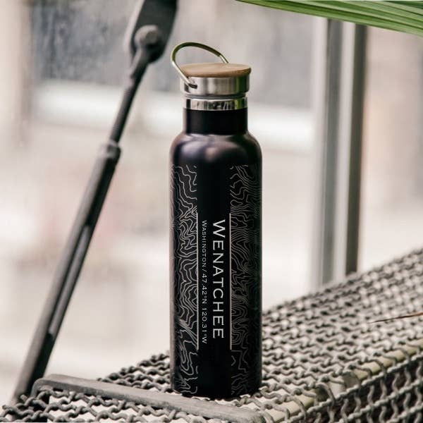 Wenatchee WA Map Bottle with Bamboo Top in Matte Black